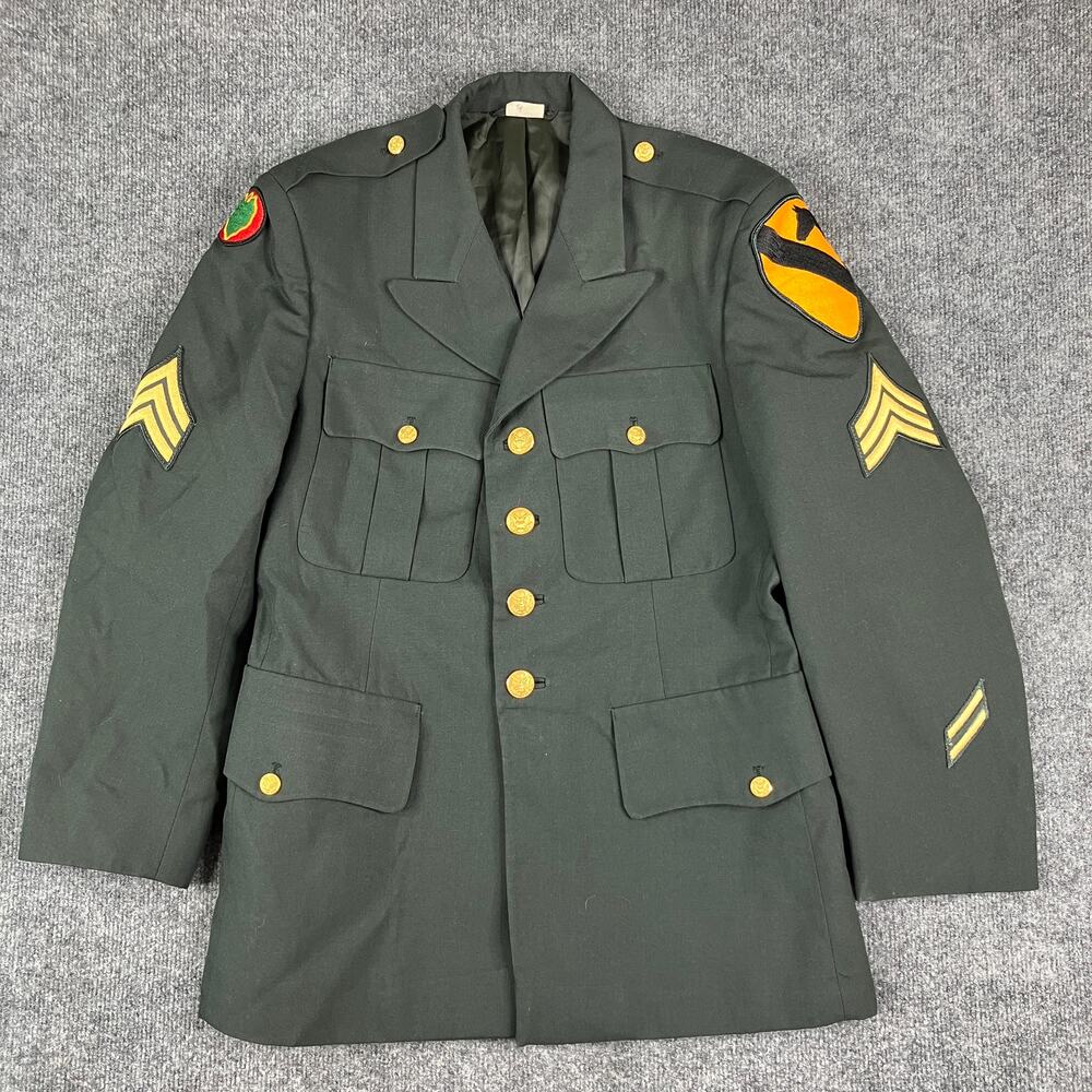 U.S. Army Class A Service Dress Jacket 39S Sergeant 1st Cavalry Division‎ Patch